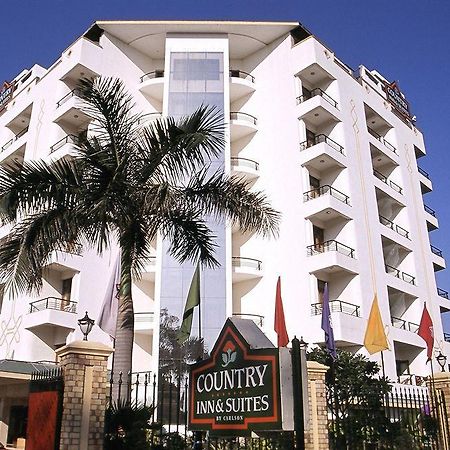Country Inn & Suites Haridwār Exterior foto